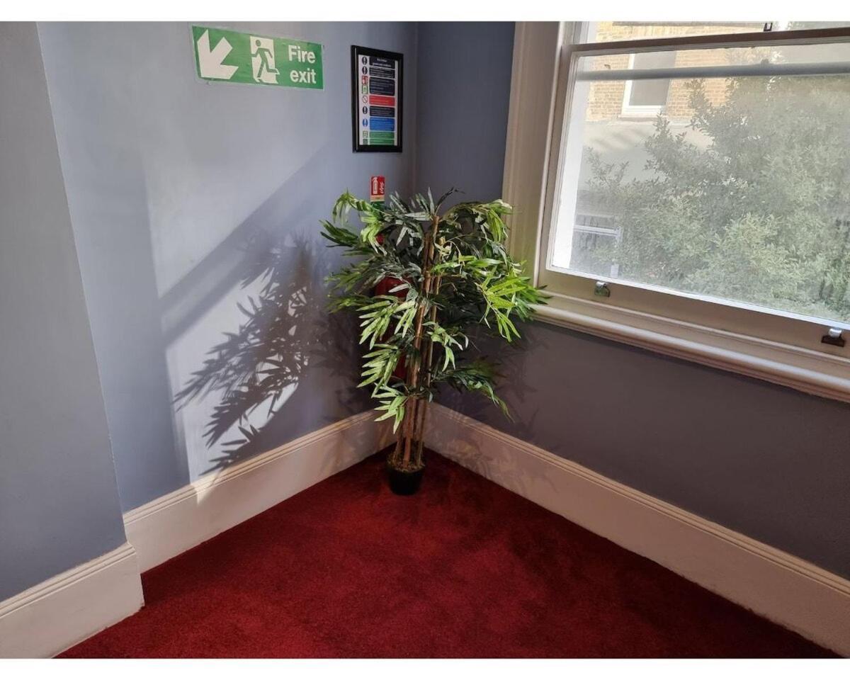 F302-3Rd Floor Studio For 2 Near Hyde Park Londra Exterior foto