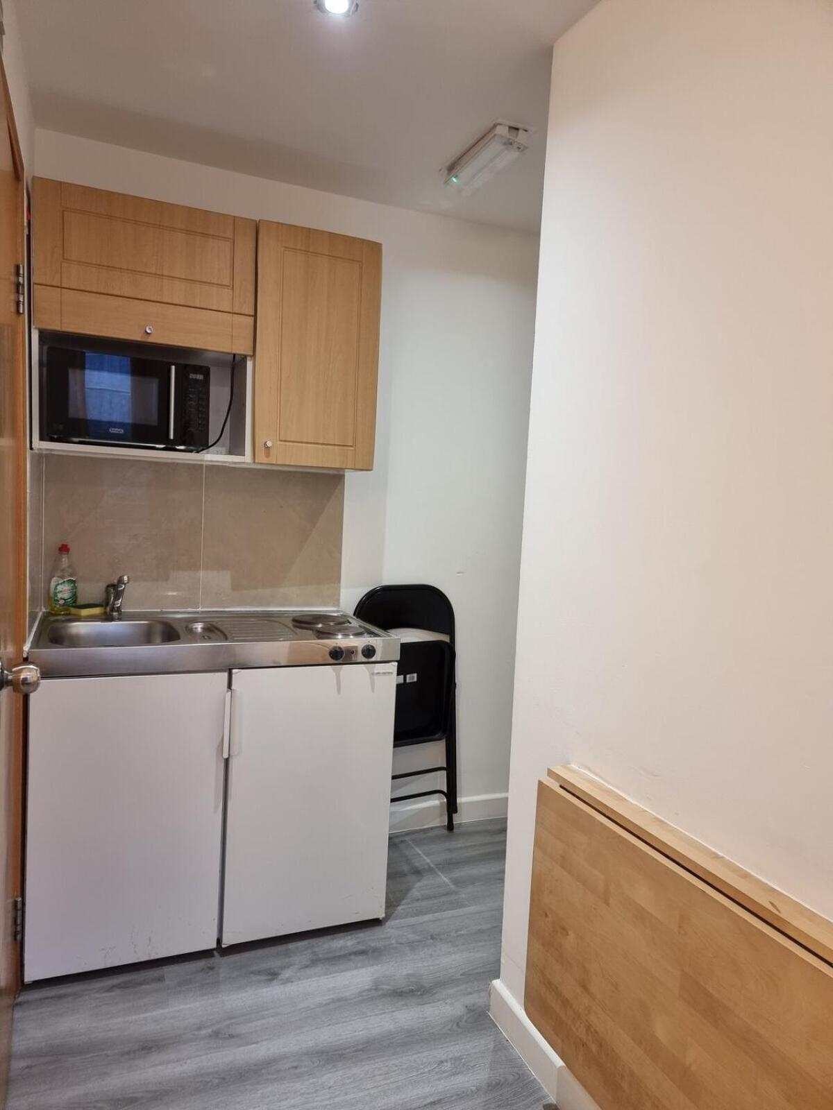 F302-3Rd Floor Studio For 2 Near Hyde Park Londra Exterior foto